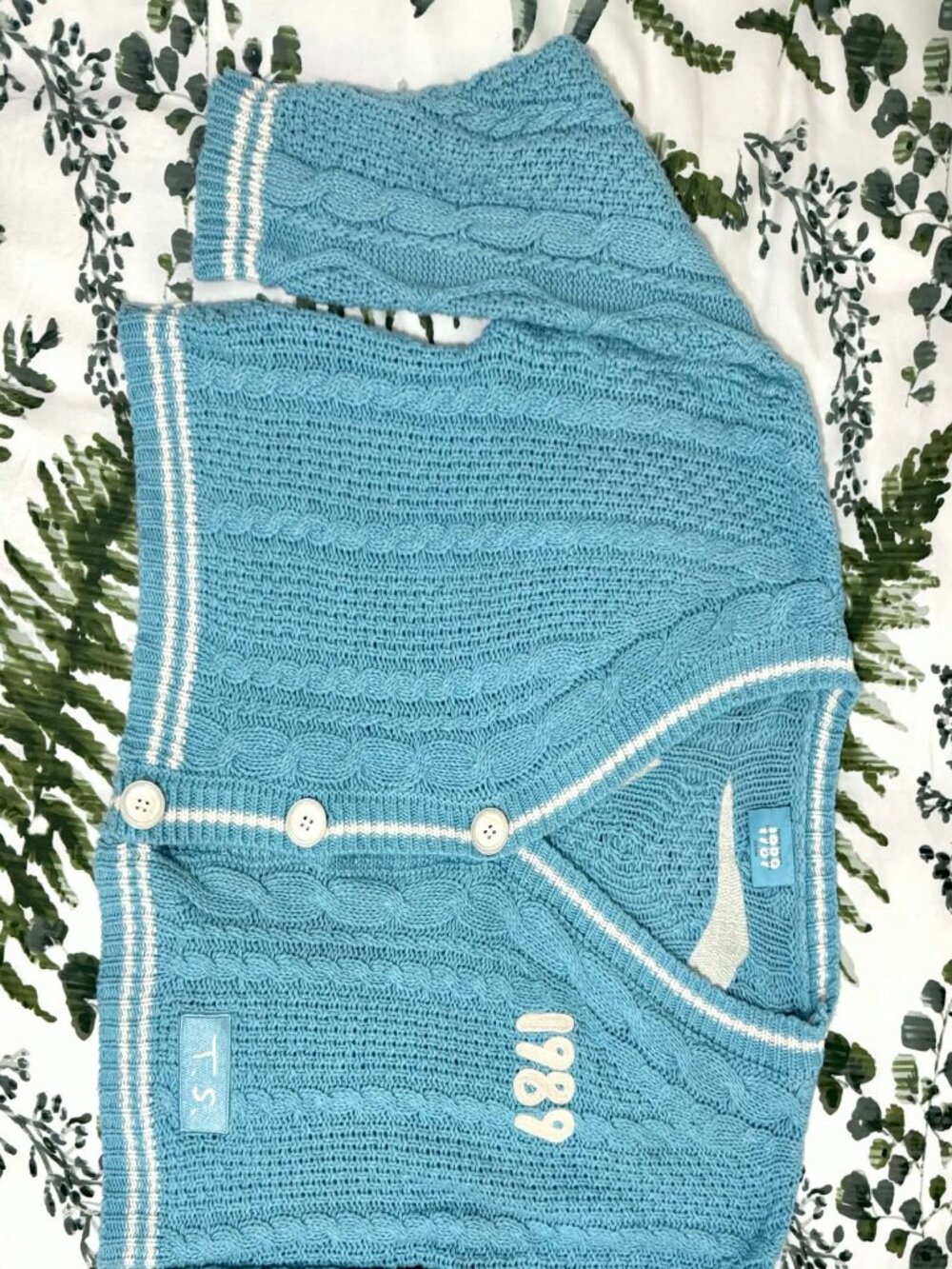 Taylor Swift 1989 Cardigan